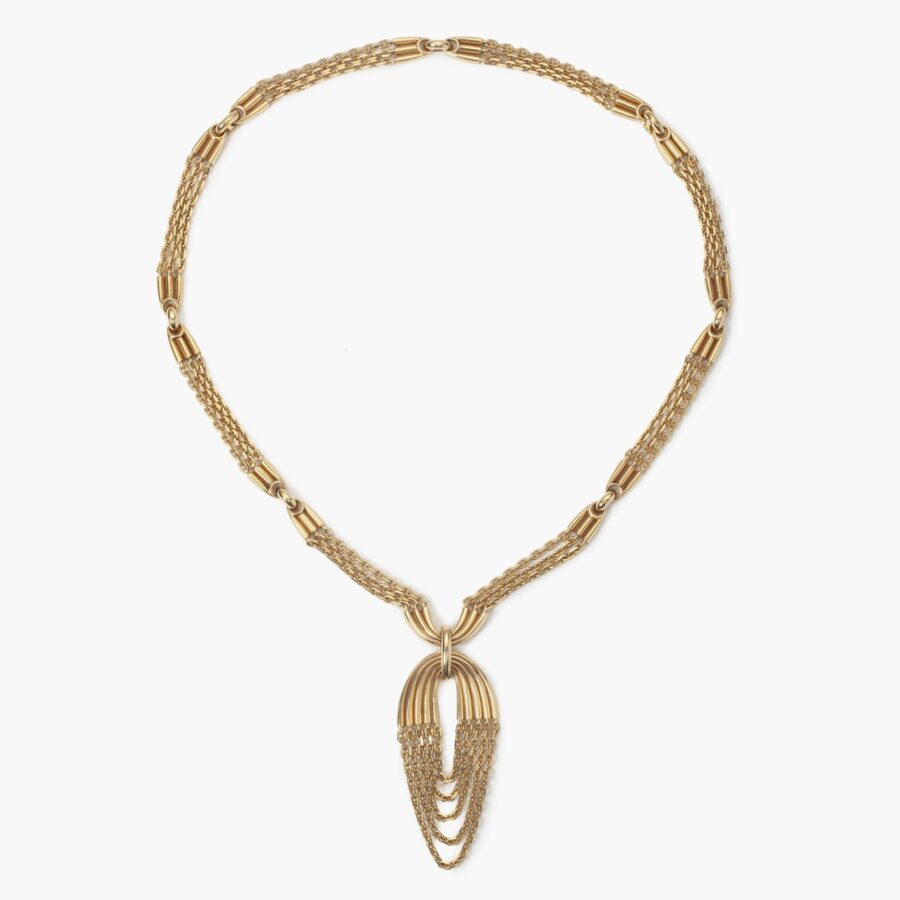 Een geelgouden collier; draagbaar als lang collier, als kort collier met armband, met of zonder hanger of de hanger apart. Van Cleef & Arpels, Parijs, ca 1970.